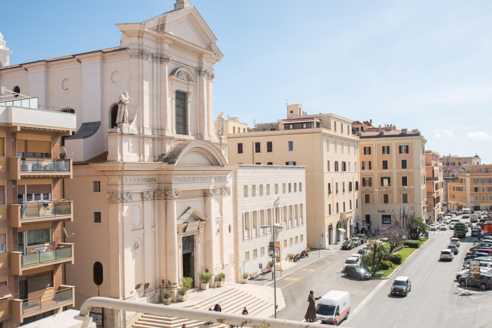 Casa Vacanze Family House Posizione Centralissima Civitavecchia Ngoại thất bức ảnh