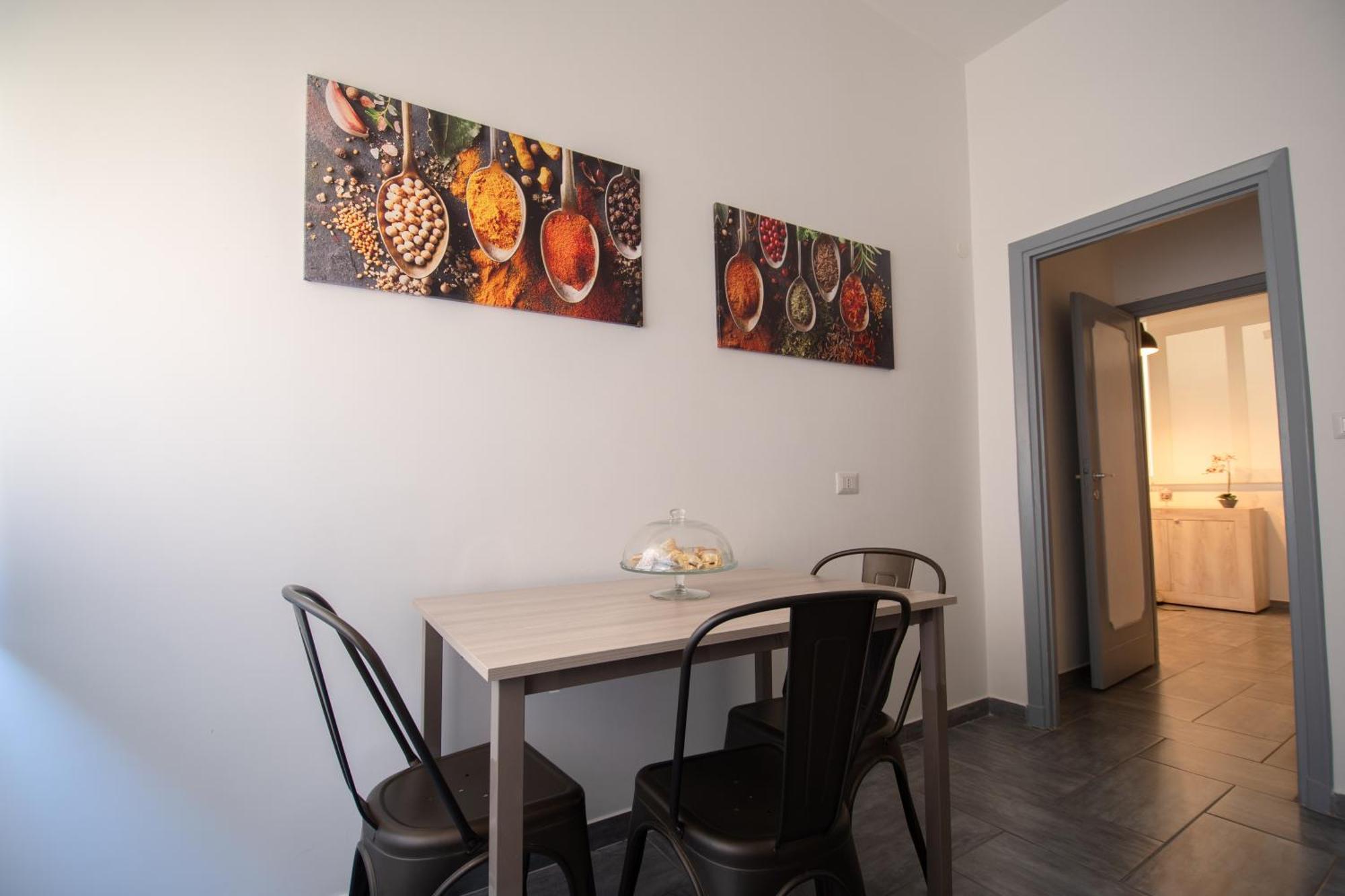 Casa Vacanze Family House Posizione Centralissima Civitavecchia Ngoại thất bức ảnh