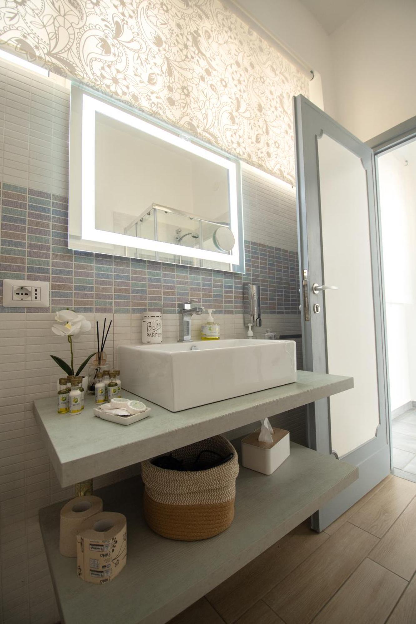 Casa Vacanze Family House Posizione Centralissima Civitavecchia Ngoại thất bức ảnh