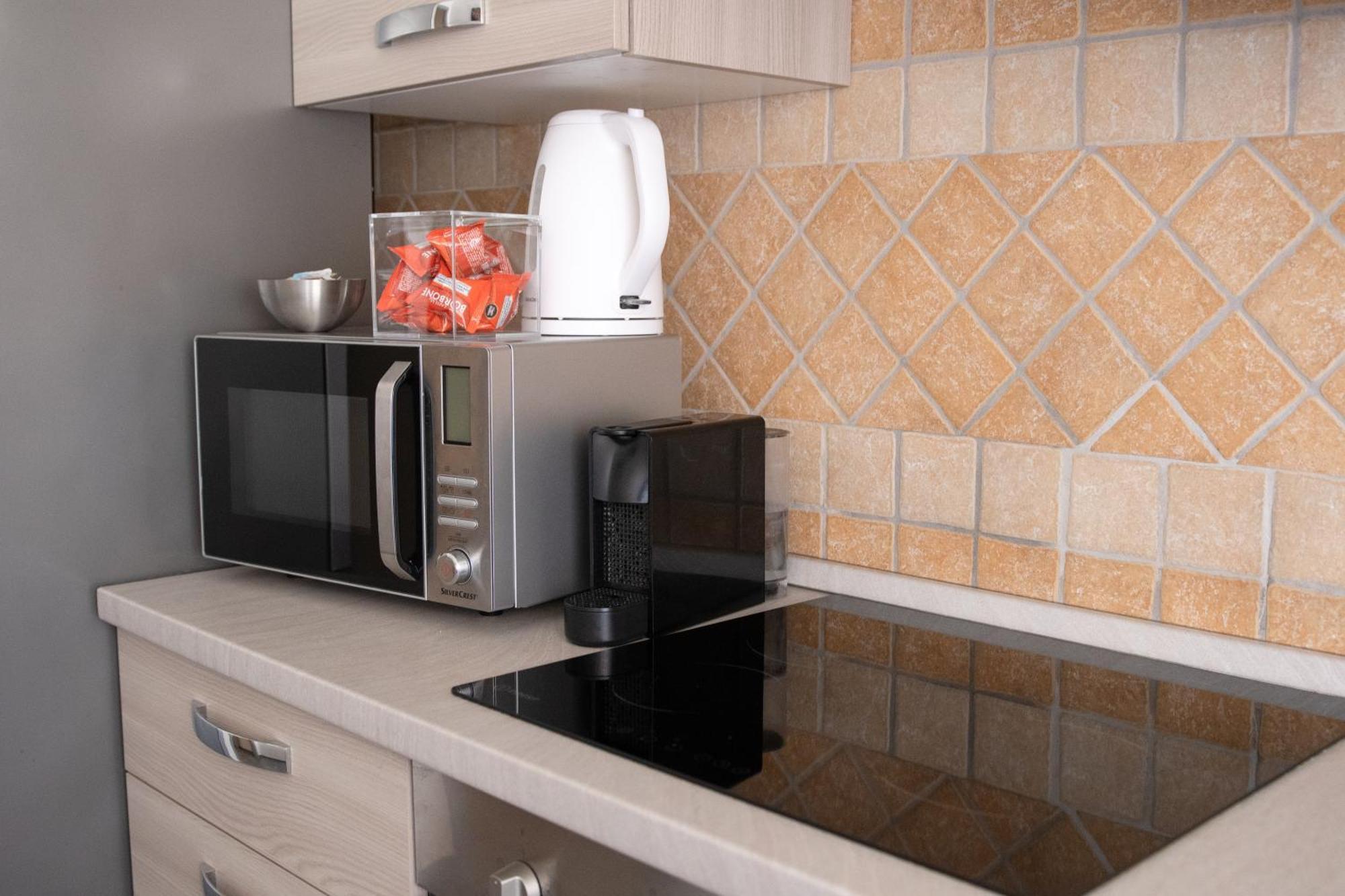 Casa Vacanze Family House Posizione Centralissima Civitavecchia Ngoại thất bức ảnh