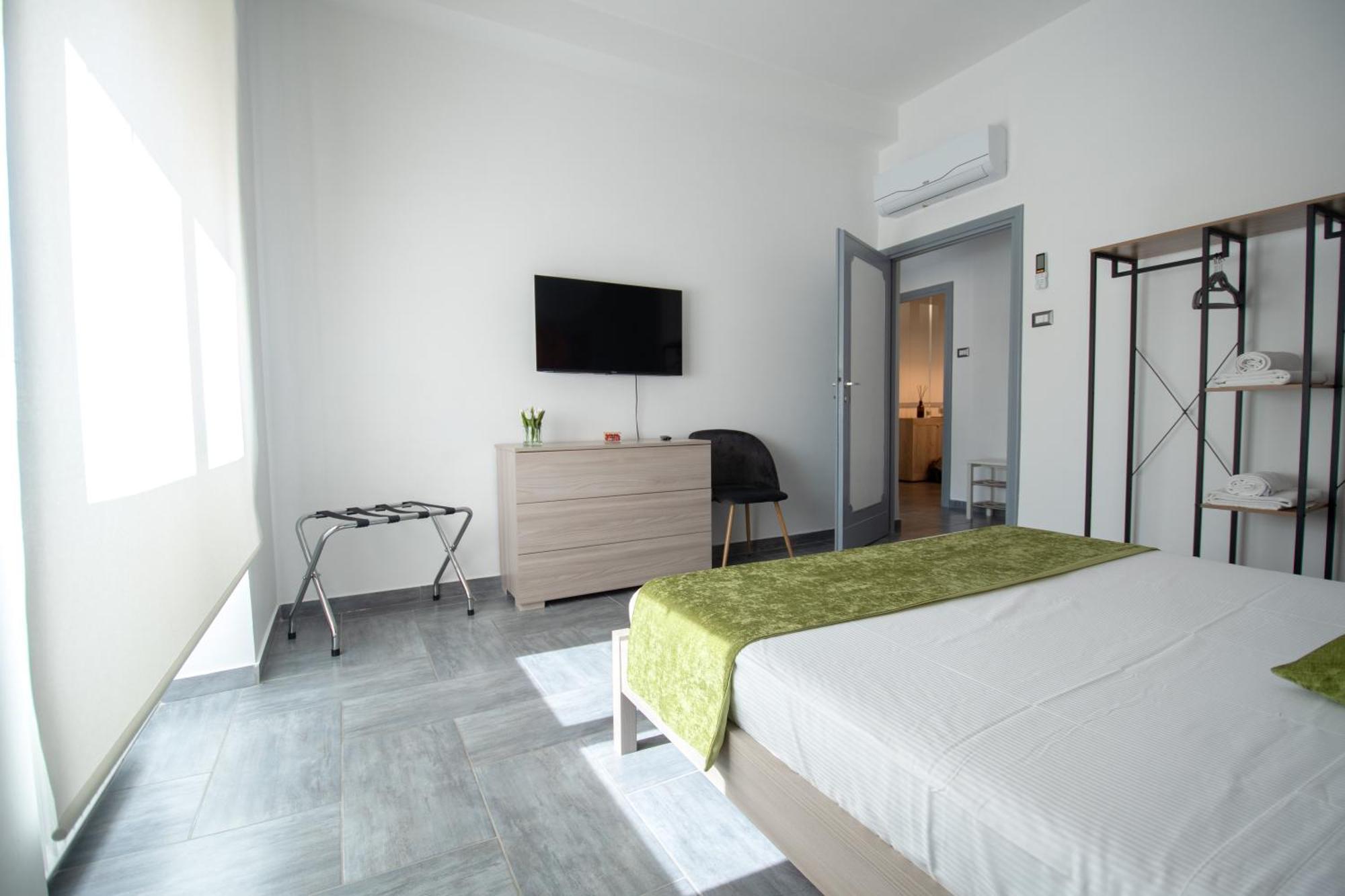 Casa Vacanze Family House Posizione Centralissima Civitavecchia Ngoại thất bức ảnh