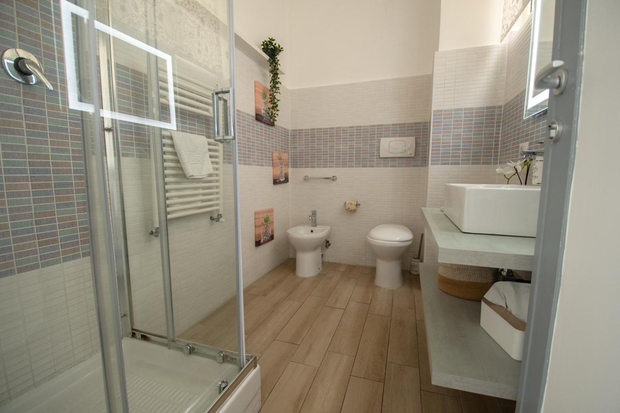 Casa Vacanze Family House Posizione Centralissima Civitavecchia Ngoại thất bức ảnh